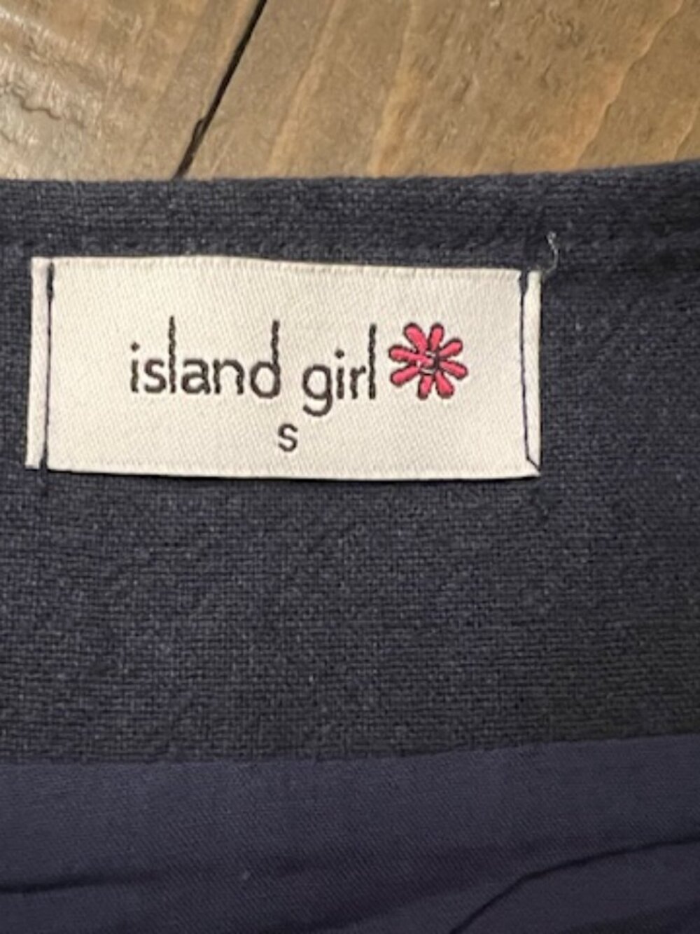 Island Girl Embroidered Mini Skirt Bird Floral Boho Pom Pom Trim Size S - Picture 7 of 8